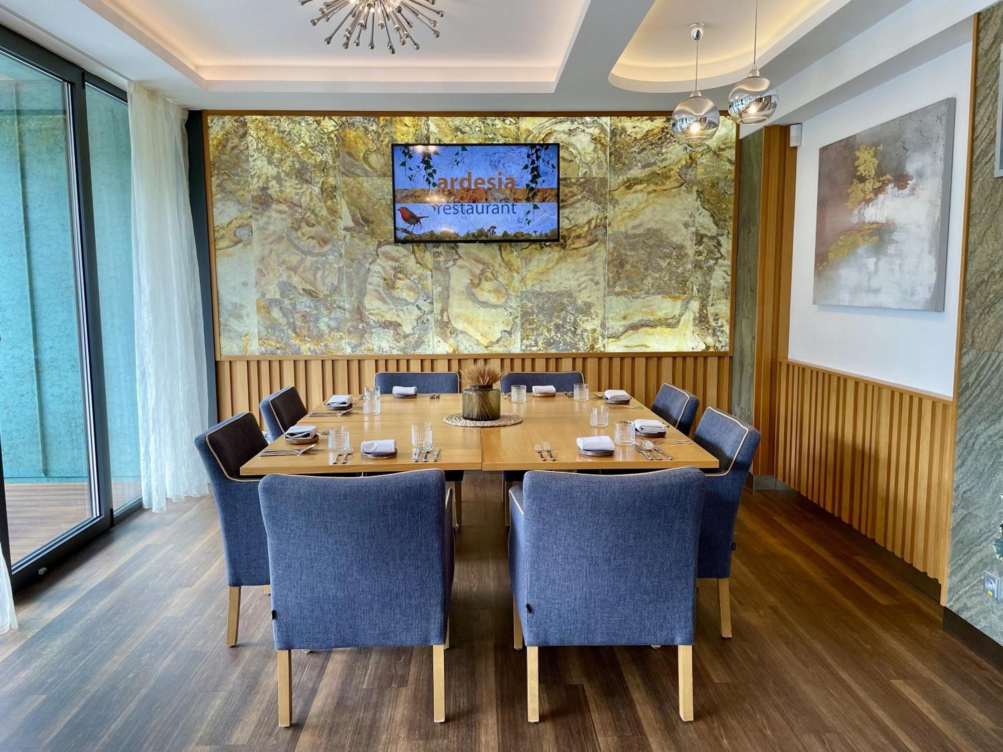 Hotel Bartos Frenštát pod Radhoštěm エクステリア 写真