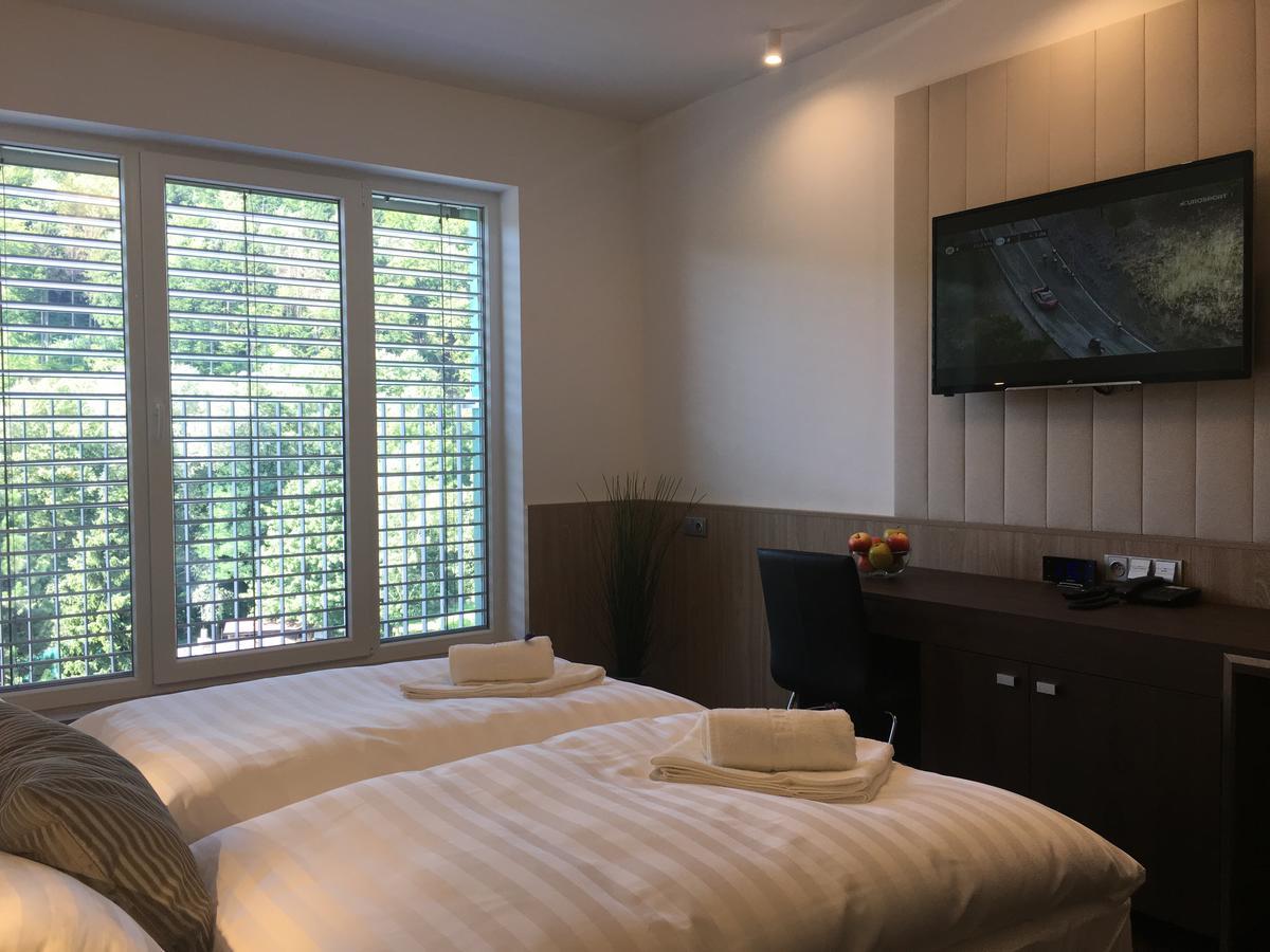 Hotel Bartos Frenštát pod Radhoštěm エクステリア 写真