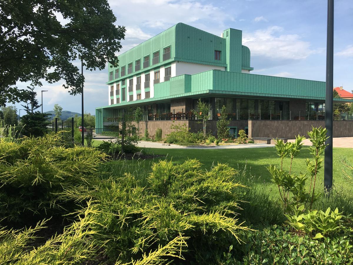 Hotel Bartos Frenštát pod Radhoštěm エクステリア 写真