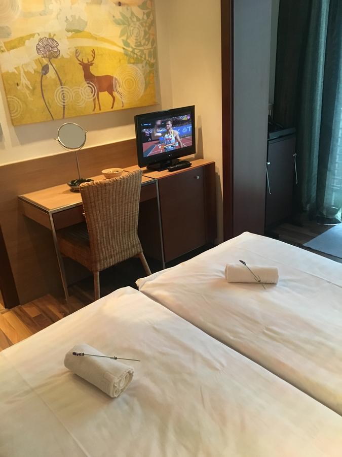 Hotel Bartos Frenštát pod Radhoštěm エクステリア 写真