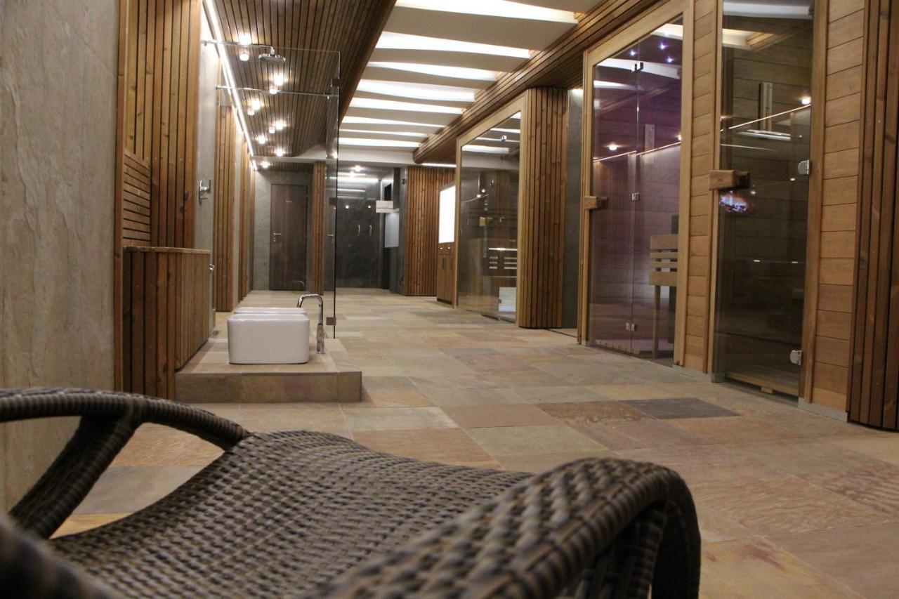 Hotel Bartos Frenštát pod Radhoštěm エクステリア 写真